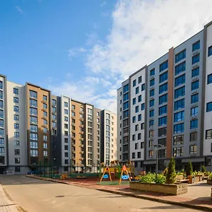 дома - двухкомнатная в центре Алматы